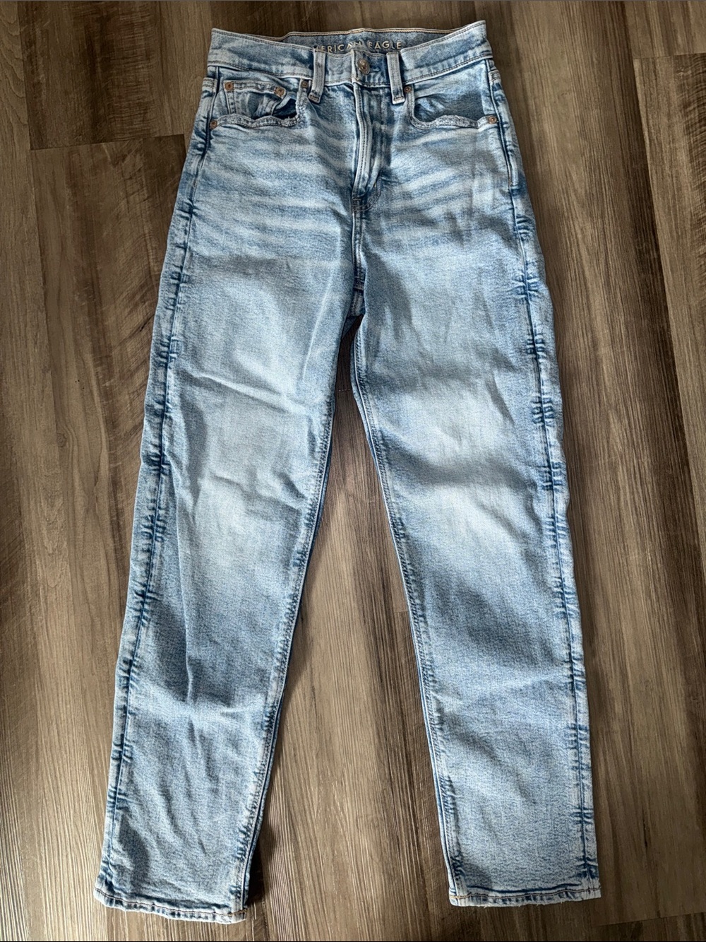 American Eagle 2 highest rise 90s boyfriend jeans light wash denim pants women’s